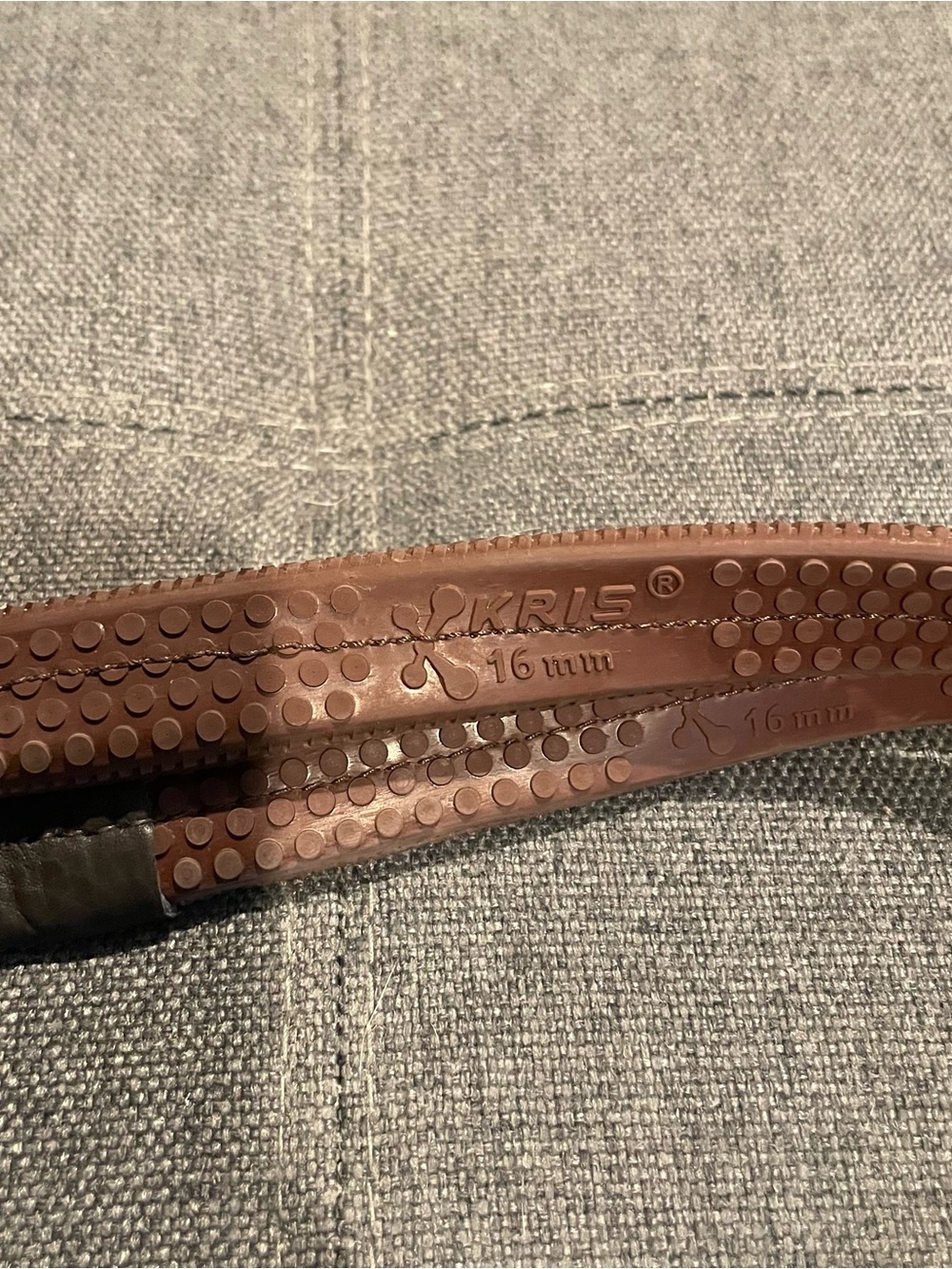 Fancy Stitch Rubber Reins Cob Brown - Picture 2 of 4